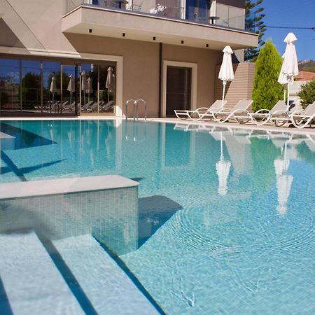 Notos Luxury Studios Кателиос Екстериор снимка